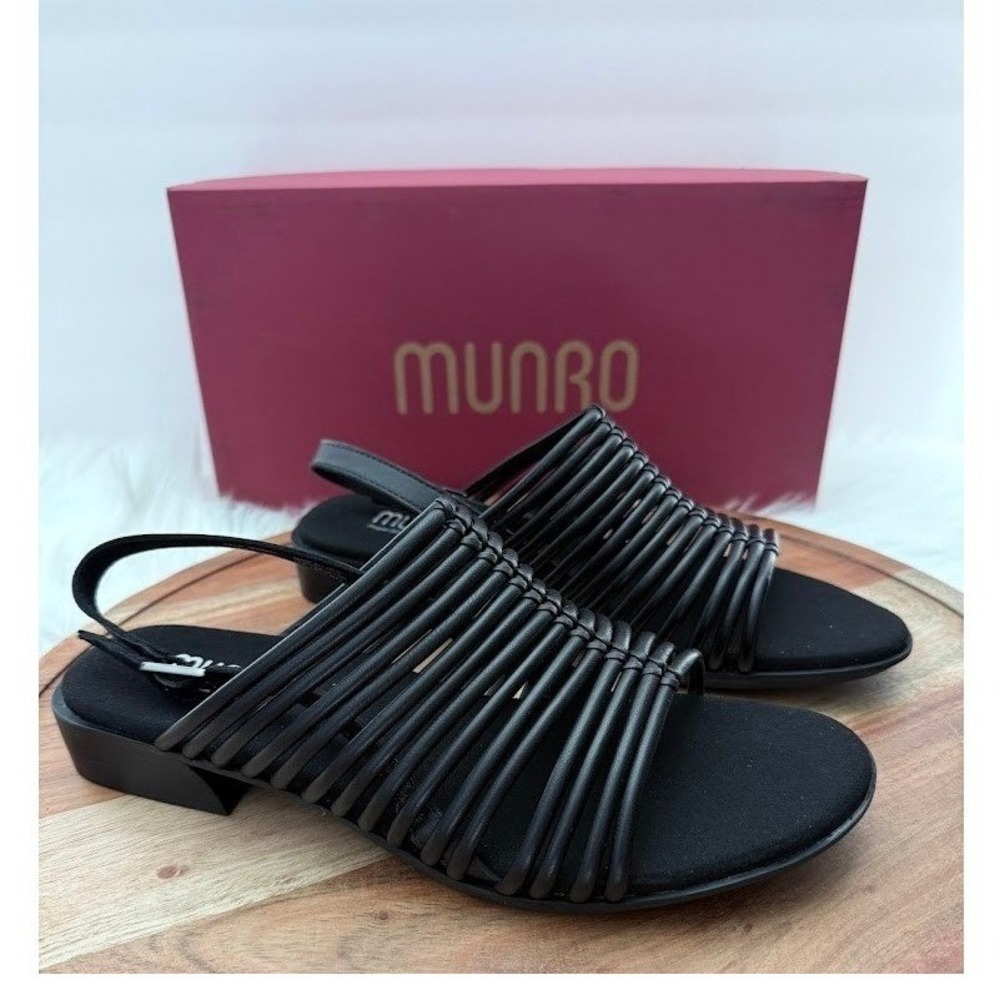 Munro Celia Black Leather Multi Strap Slingback Sandals Low Heel 9M M428481 NWB